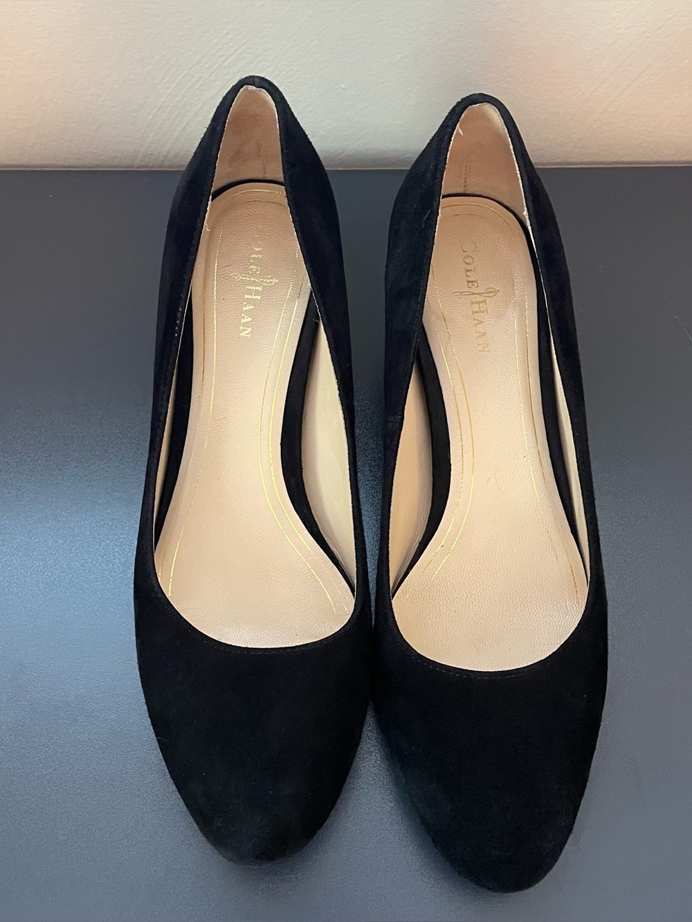 Cole Haan Black Women’s Suede Heels Size 7 - Picture 2 of 15